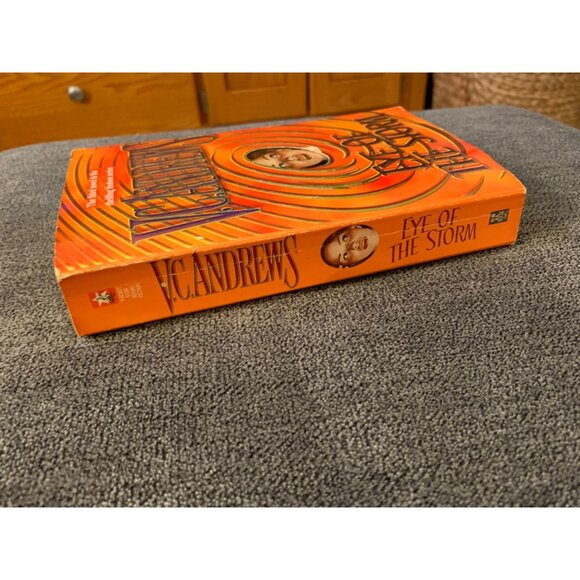 V.C. Andrews "Eye Of The Storm" Paperback Book - Picture 4 of 5